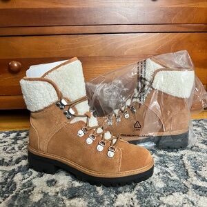 Marc Fisher Women’s ankle boots size 6.5